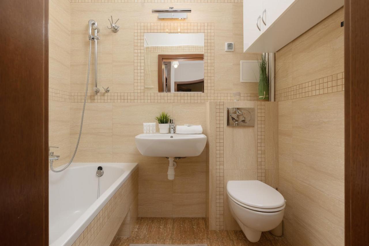 Metro Raclawicka Cozy Studio Apartment By Noclegi Renters Warszawa Eksteriør billede